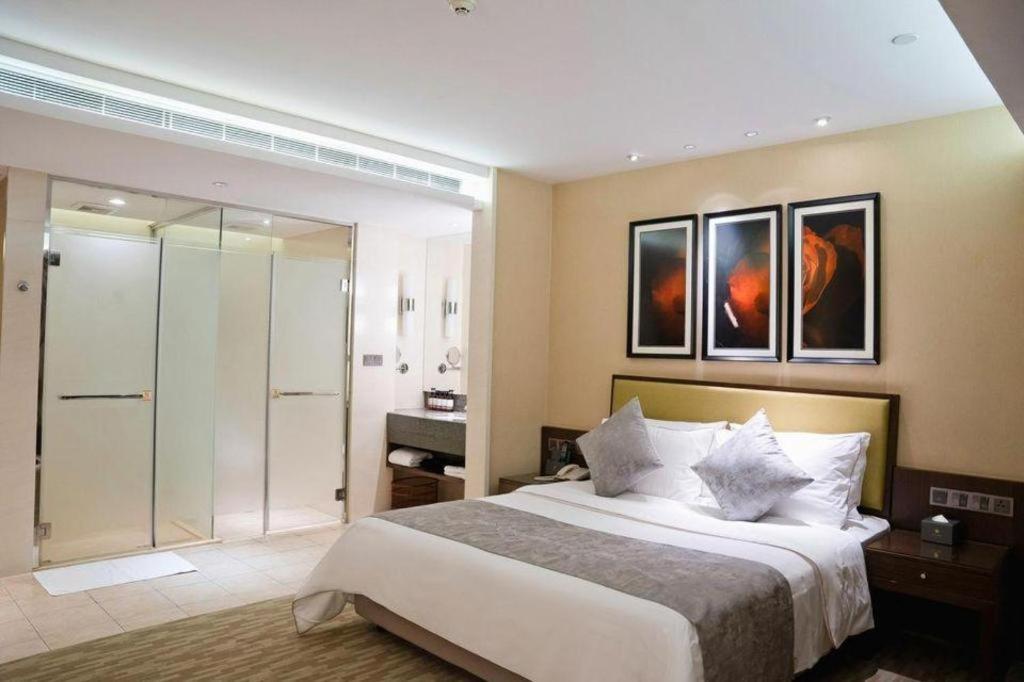 New Regent Hotel Huizhou  Exterior photo
